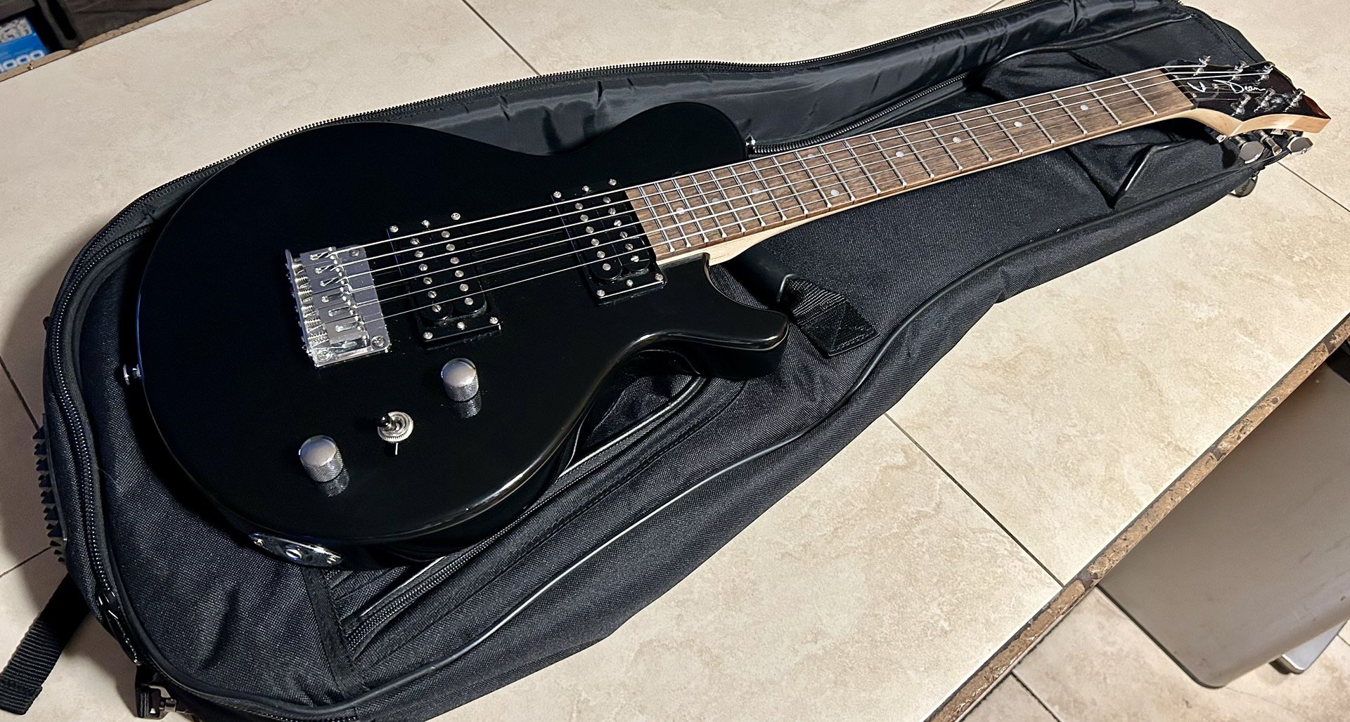 Electric Guitar Dean Junior + Bag