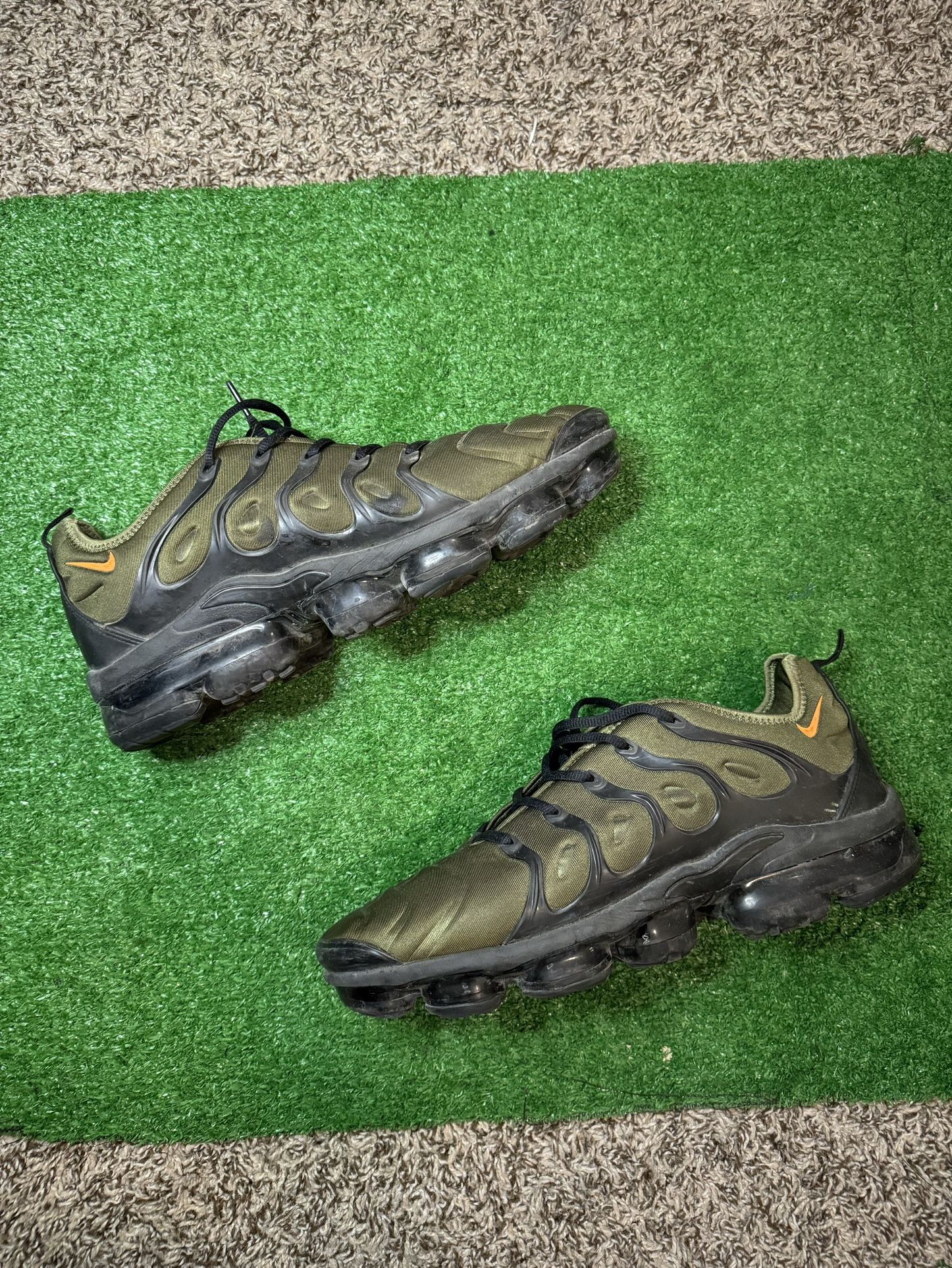 Nike Vapormax “Rough Green” Sz 13