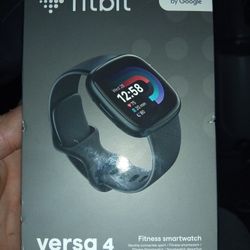 Fitbit Versa 4
