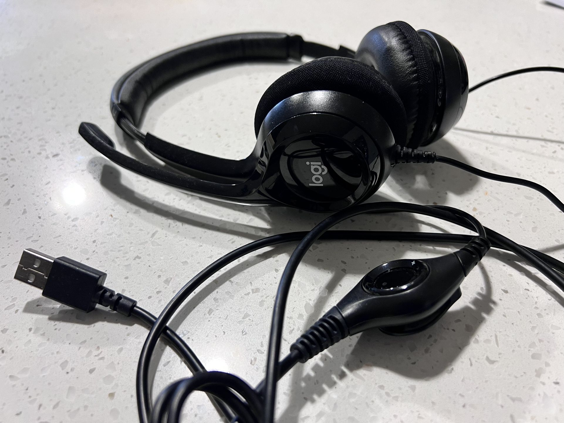 Logitech Headset H390