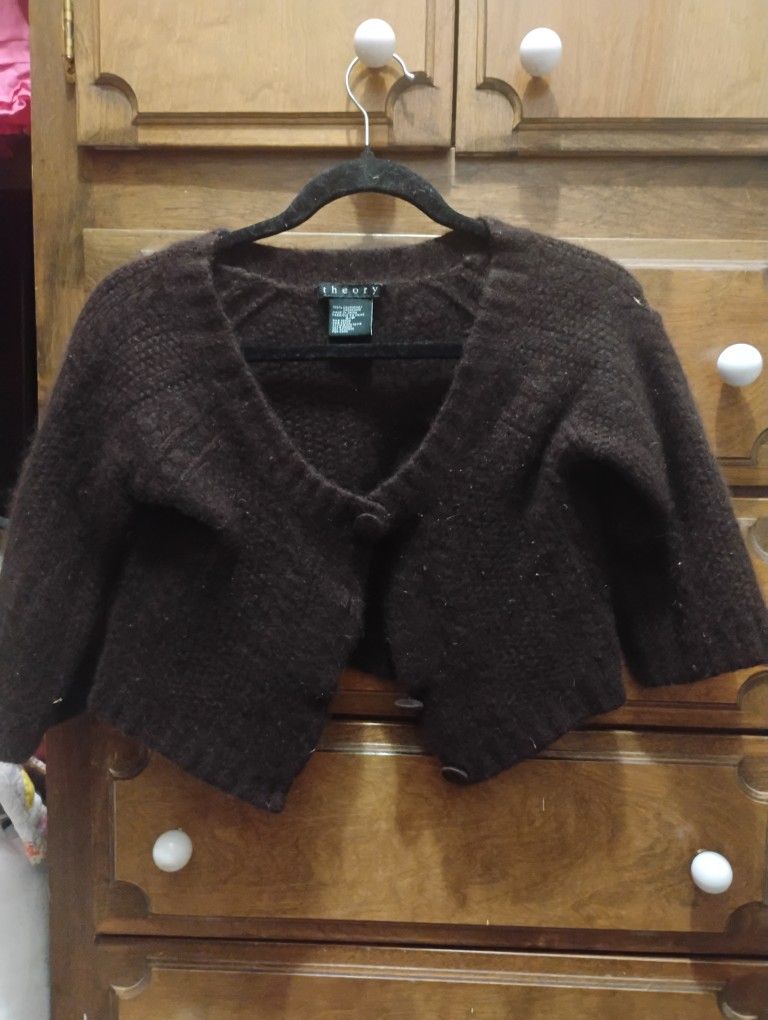 Small Knitted Over Shawl