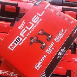 Milwaukee 3697-22 M18 FUEL 18V 2-Tool Combo Kit (Hammer Drill & Impact Driver)