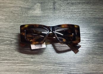 GUCCI BUTTERFLY SUNGLASSES