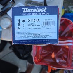 Break Pads For 2010-15 Toyota Corolla 