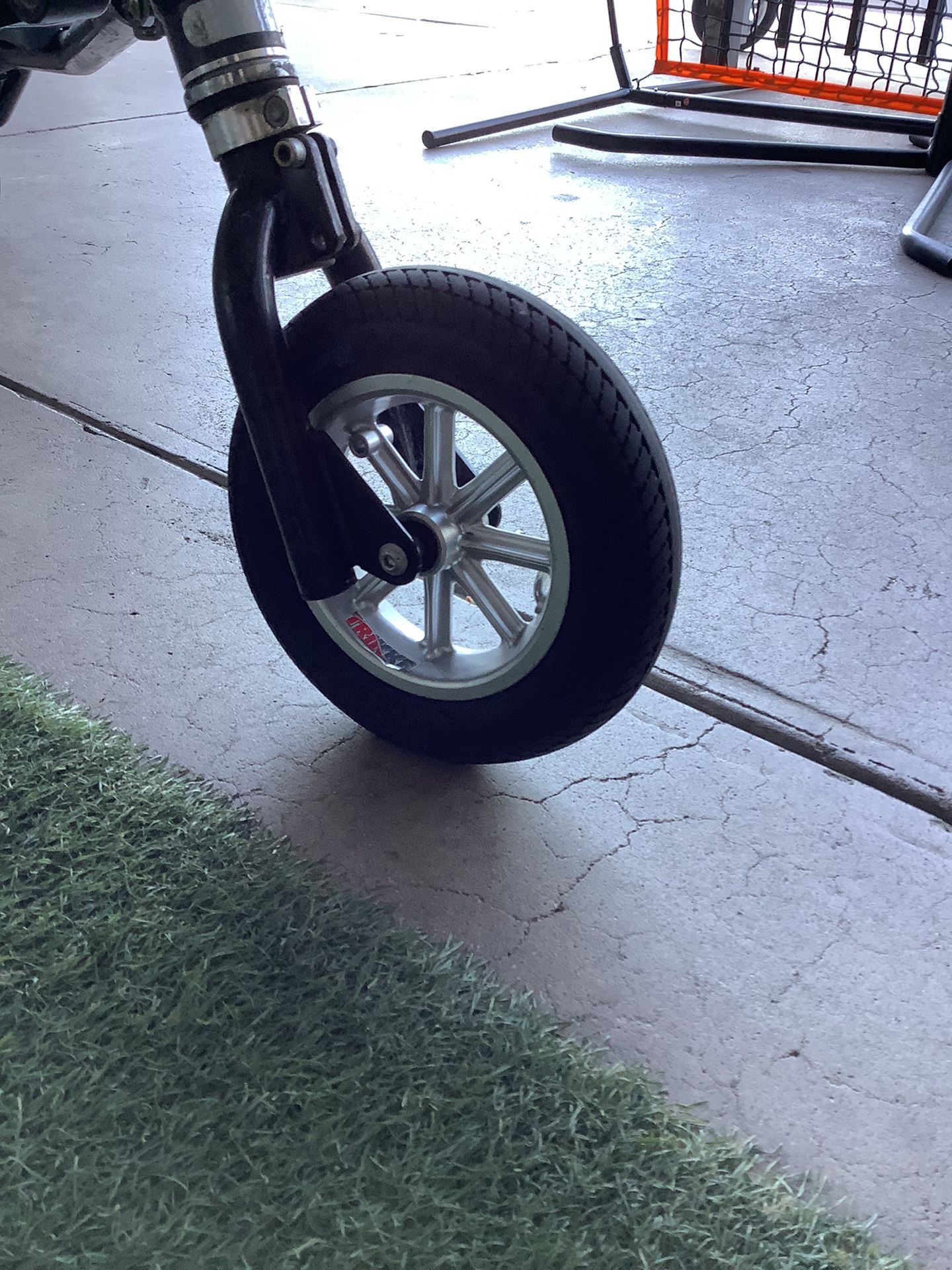 Trikke T78cs 3 Wheeled Scooter SKU 147596 for Sale in Phoenix, AZ