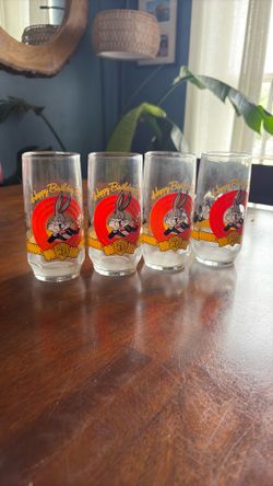 50th Anniversary Bugs Bunny Glasses (4)