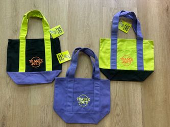 Trader Joe’s Halloween mini bag