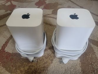 Apple AirPort Extreme Base Station (2)