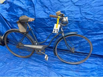 Lot of 3 vintage bikes