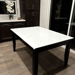 Solid Wood Dinning Table With Great Conditions 