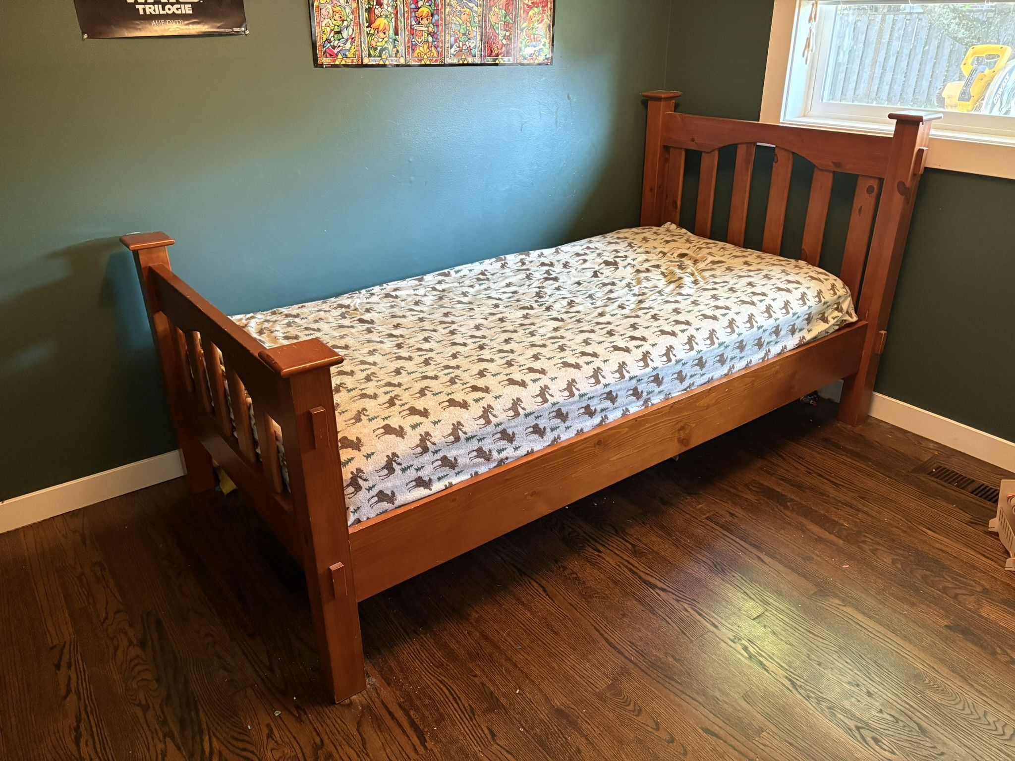 Pottery Barn Kids Kendall Twin Bed