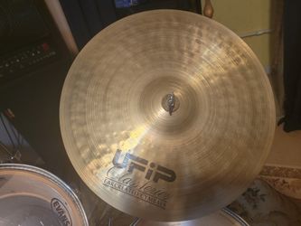 UFIP CLASSIC RIDE CYMBAL