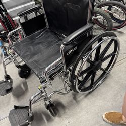 Drive Medical Sentra Bariatric Extra Heavy-Duty Wheelchair