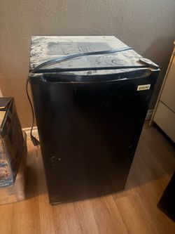 Mini fridge