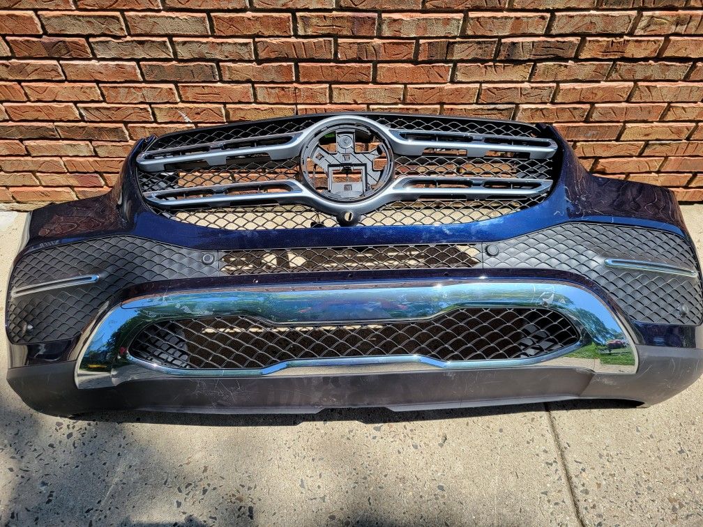 2022 Mercedes Benz Gls450 Front Bumper Cover