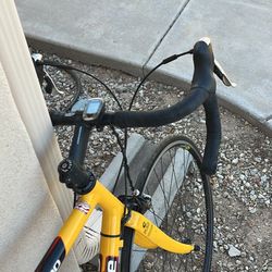 Cannondale R500 classic road bike 