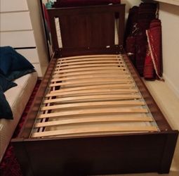 Twin IKEA bed frame (Songsand Series)