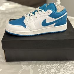 Air Jordan 1 Low Blue Size 6.5Y