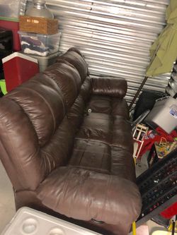 Sofa leather reclinable good condition