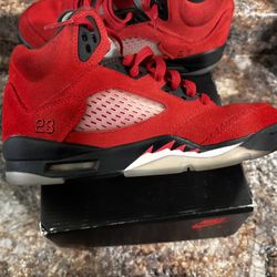 Air Jordan five retro GS raging Bulls USA 5y