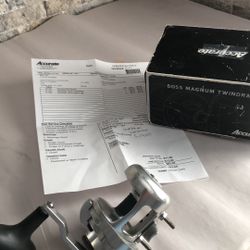 Accurate Boss 270 MAG TwinDrag Reel Fishing Reel with Box