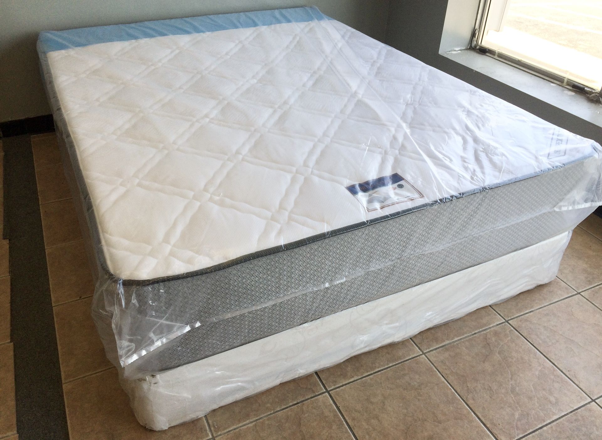 Brand New 12" Thick Queen Size Mattress And Boxspring Included  - Delivery To All Cities 🚚🚚