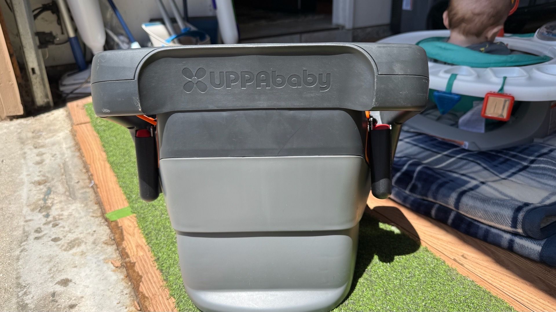 Uppababy Mess V2 Infant car seat Base