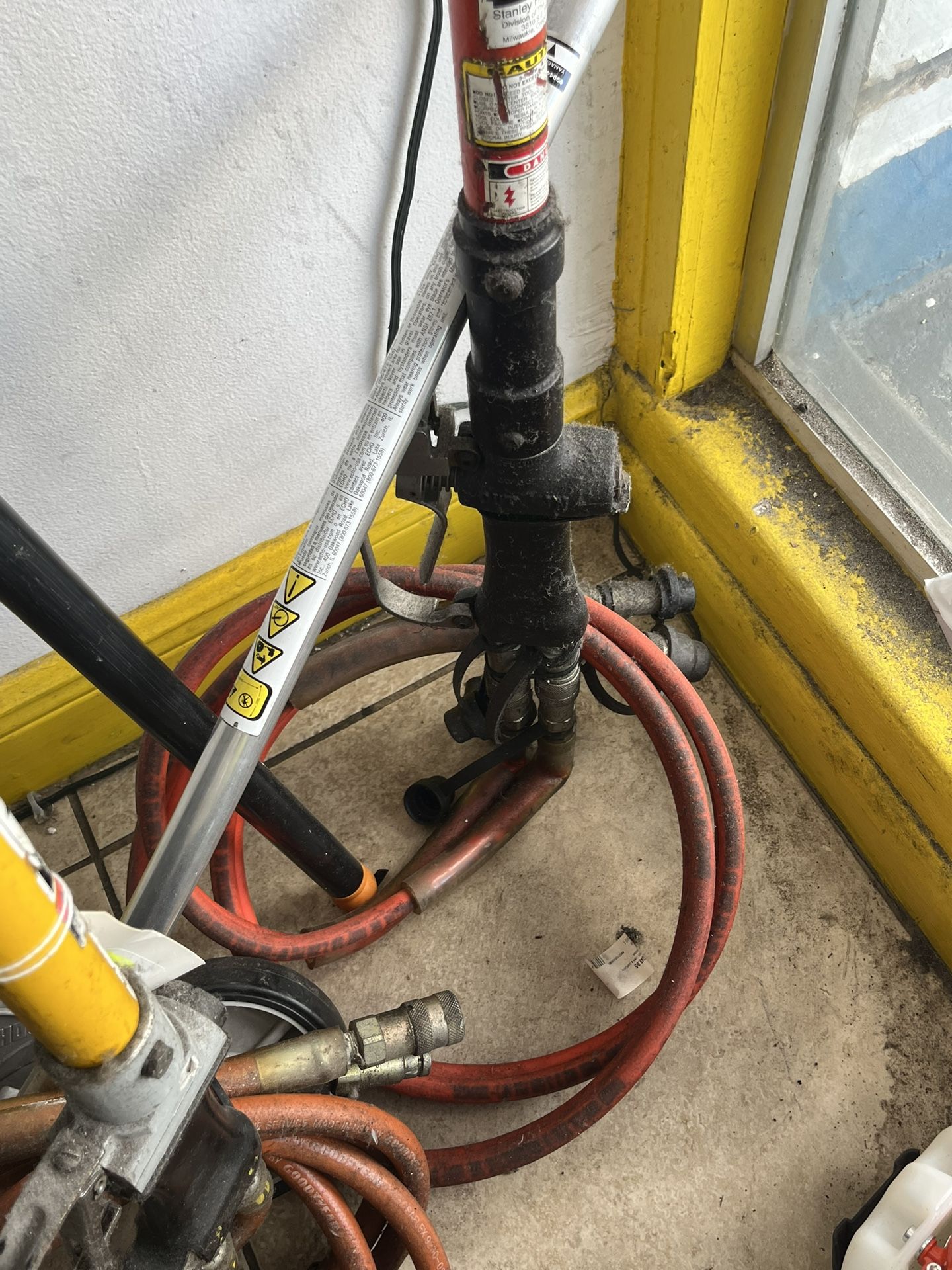 Stanley Pneumatic Air Chainsaw Used Working Perfect Selling Cheap