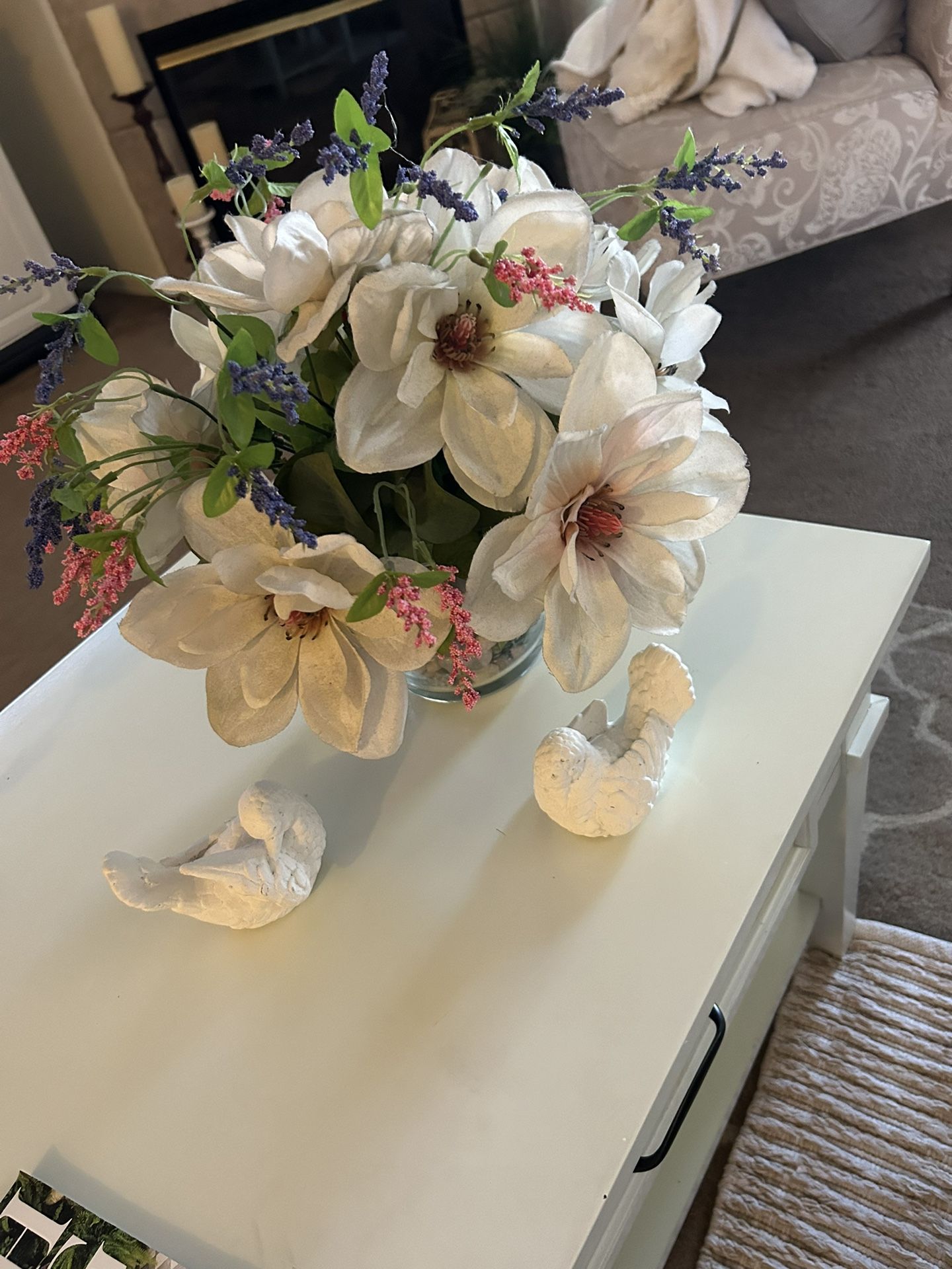 Artificial Flowers 💐 With A Glass Vase 