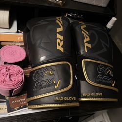 Rival boxing Gloves