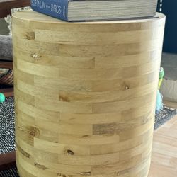 Drum-style Natural Wood Side / End Table