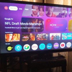 $120 TV 4 SALE!!! GREAT CONDITION + ROKU STICK