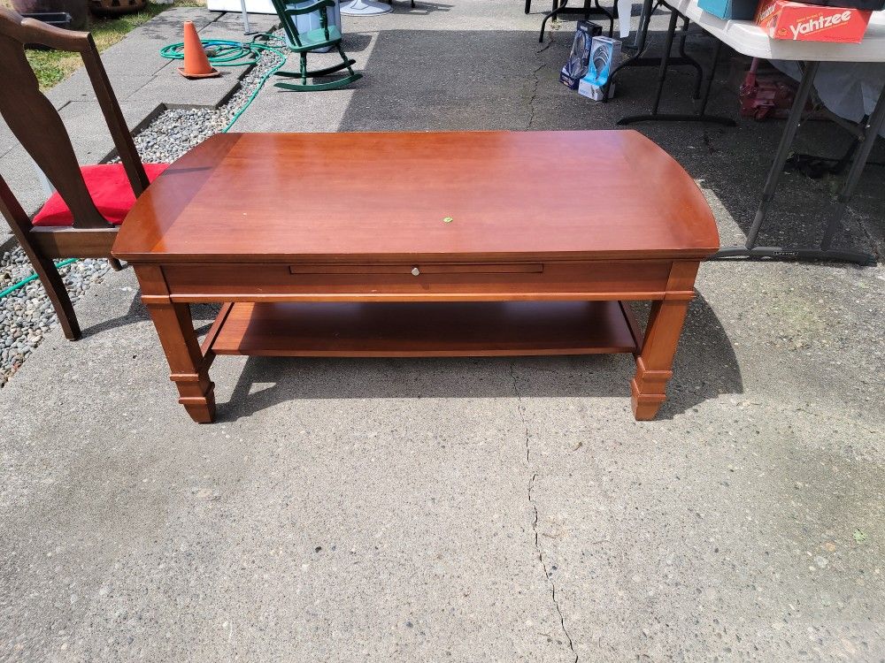 Thomasville Coffee Table