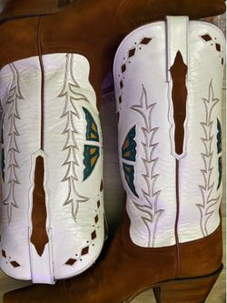 Vintage Womens Lucchese Cowboy womens boots size 8