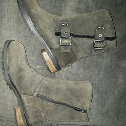 Womens Size 7 Ugg Boots