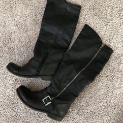 Boots Size 8