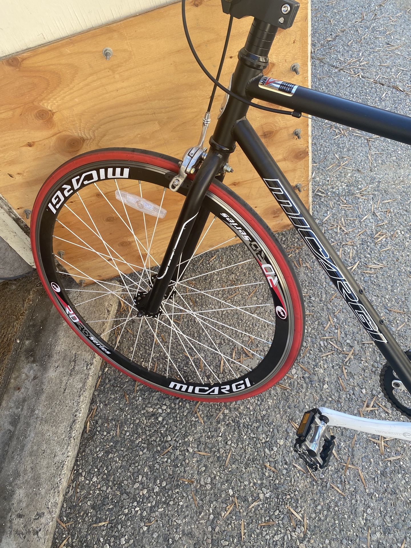 Micargi RD 626 Fixed Gear Fixie Bike for Sale in Long Beach CA