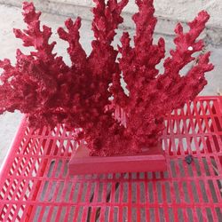 BEAUTIFUL HAND CRAFTED SCULPTURE OF OCEAN REEF