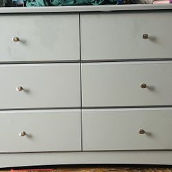 Grey Dresser 