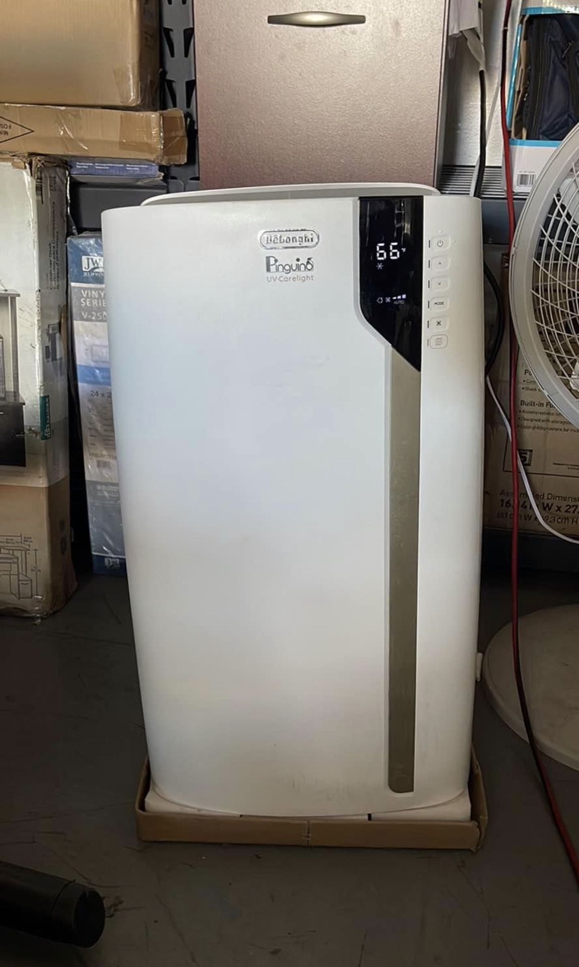 Delonghi 14000 BTU Air Conditioners With Dehumidifiers For Extra Large Rooms Up To 700 Sq. Ft