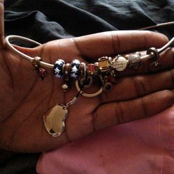 Pandora Mickey Mouse Full Bracelet And Necklace 