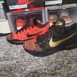 Kobe 10 Christmas 
