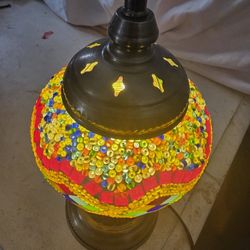 really Nice ANTIQUE Lamp Very Colorful And Bright