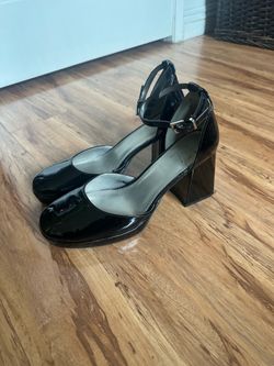 MOVING SALE- black patent leather pumps