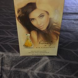 Kim Kardashian 1.7 Parfum Spray 