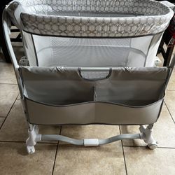 Baby bassinet 