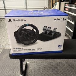 Logitech G923 Racing Wheel And Pedals