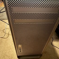 Apple Mac Pro With 28GB RAM 