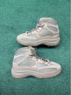 YEEZY DESERT BOOT ROCK SIZE 10