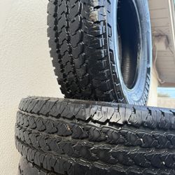 215/85R16